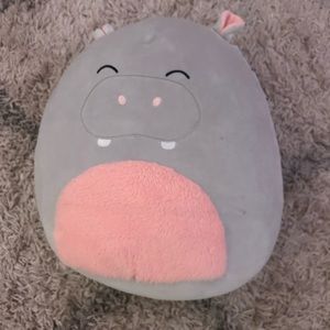 Harrison the hippo squishmallow!☁️